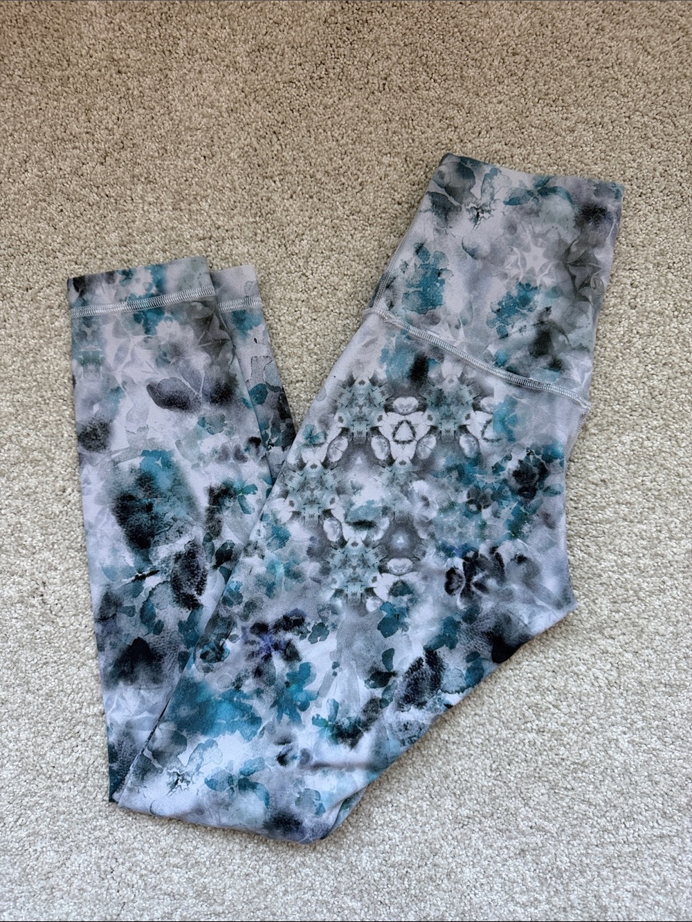 lululemon athletica Floral Tie-Dye Leggings in Teal and Gray
